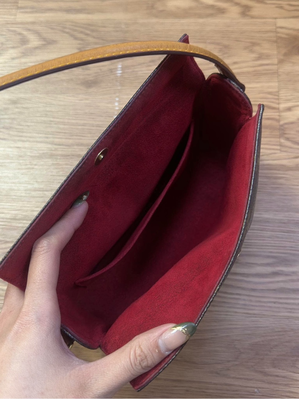 Louis Vuitton Brown Monogram Canvas Shoulder Bag with Red Trim - Picture 5 of 5
